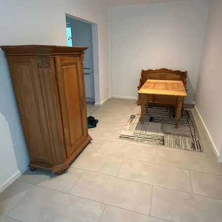 Monteurwohnung, Ferienwohnung, Wohnen Auf Zeit, Moebliert Διαμέρισμα *